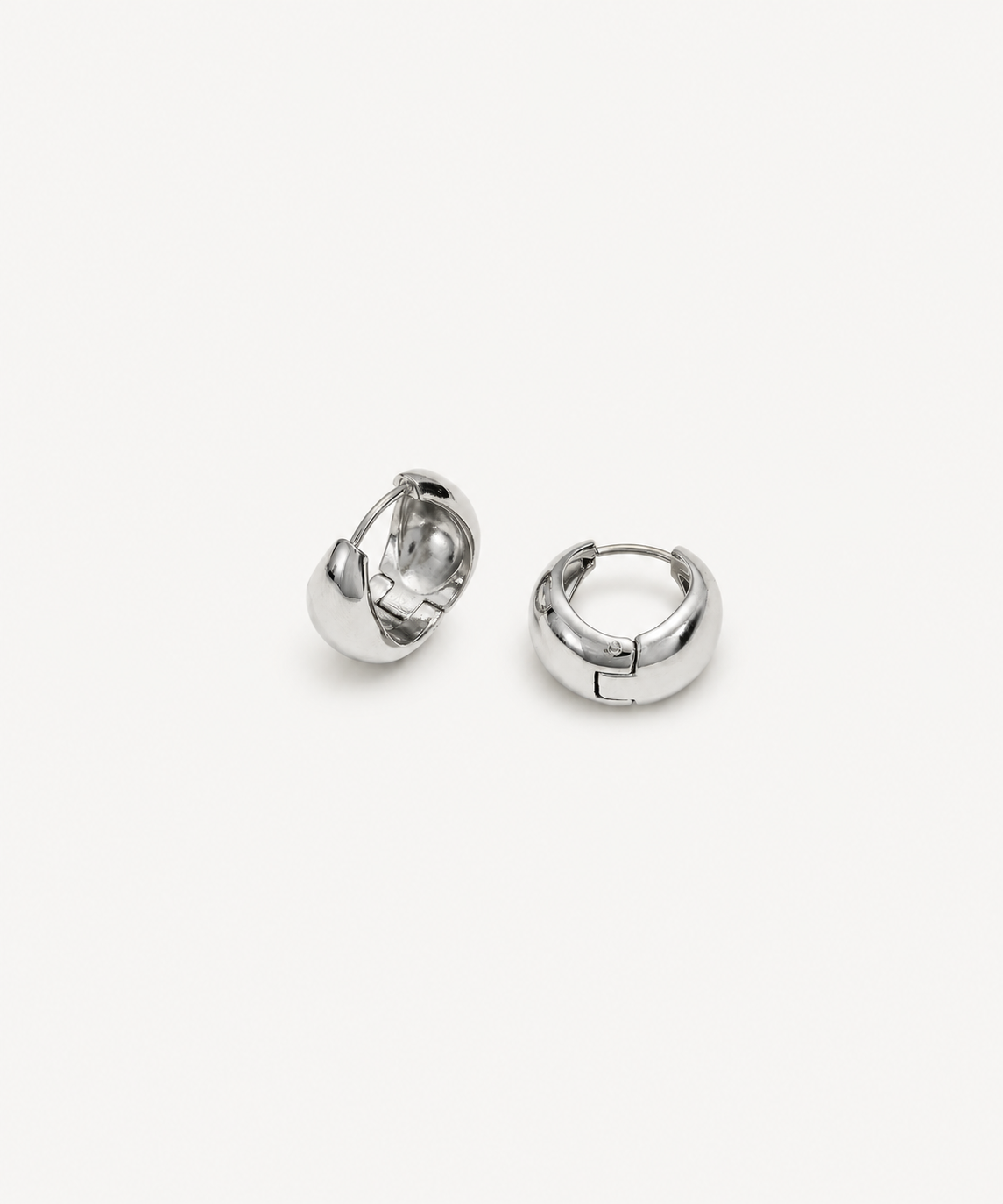 The Huggie Earrings - B E L O R I
