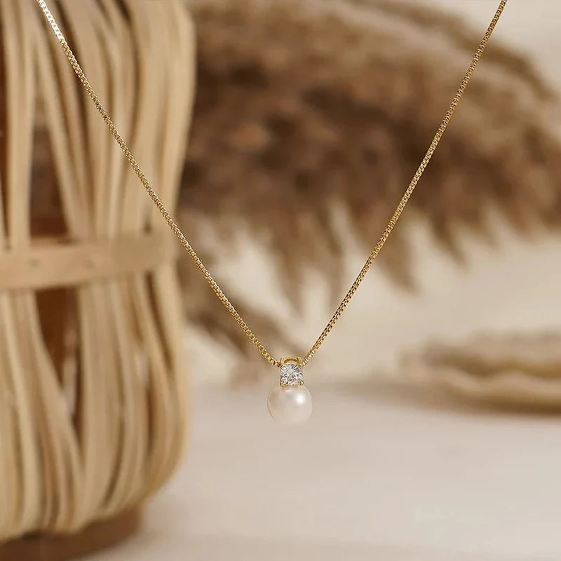 The Pearl & Crystal Necklace