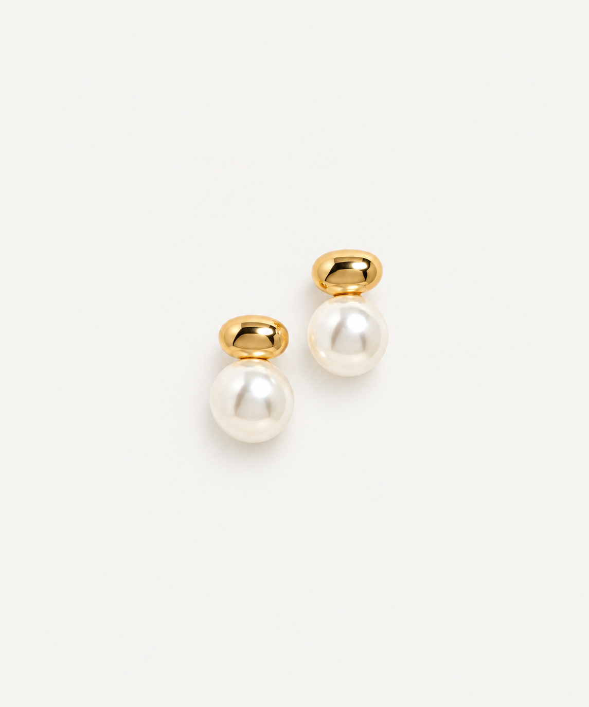 18k pearl stud earrings